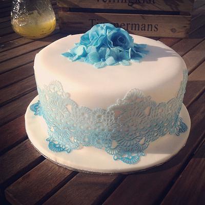 Cake lace and Hydrangeas birthday cake - Cake by Lynne