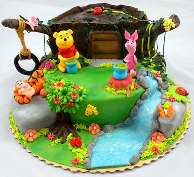 winnie the Pooh - Cake by EvelynsCake
