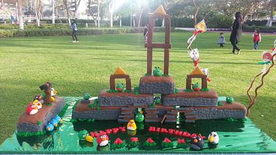 An Angry birds scene cake - Cake by Afsheen Beig
