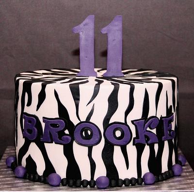 Brooke's 11th - Cake by SweetdesignsbyJesica