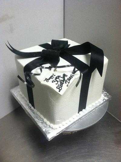 Box cake - Cake by KoffeeKupBakery