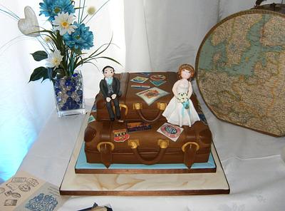 Suit Case Cake - Cake by Auntygilll