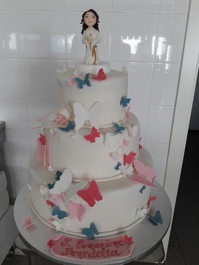 First communion butterfly - Cake by silviacucinelli