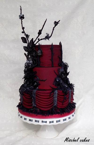 Dark madam  - Cake by Mischel cakes