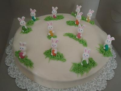 Easter Bunnies - Cake by Kim Leatherwood