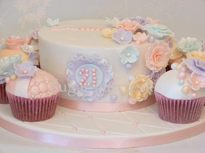 Ruffles & Blossoms cake board - Cake by Sugar-pie