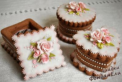 A candy biscuit box - Cake by FondanEli