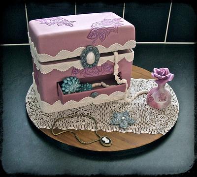 Jewellery Box Cake - Cake by Vanessa 
