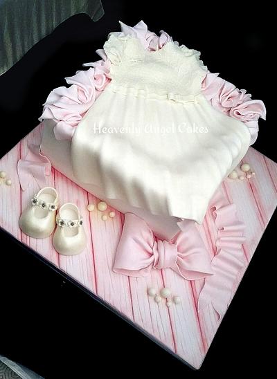 Dress in a box - Cake by Heavenly Angel Cakes