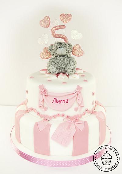 A very scruffy Teddy Cake - Cake by Yellow Bee Sugar Art by Vicky Teather