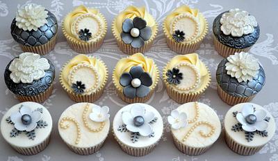 Winter Wedding Cupcakes - Cake by Hundreds and Thousands Cupcakes