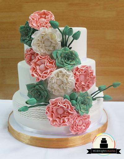Floral Wedding Cake - Cake by Larisse Espinueva