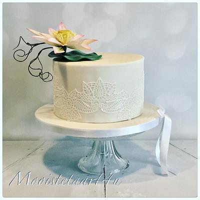 Wedding cake waterlily... - Cake by Mooistetaart4u - Amanda Schreuder