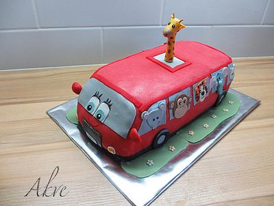 Animal bus - Cake by akve