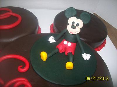 Mickey Mouse - Cake by Chris Jones
