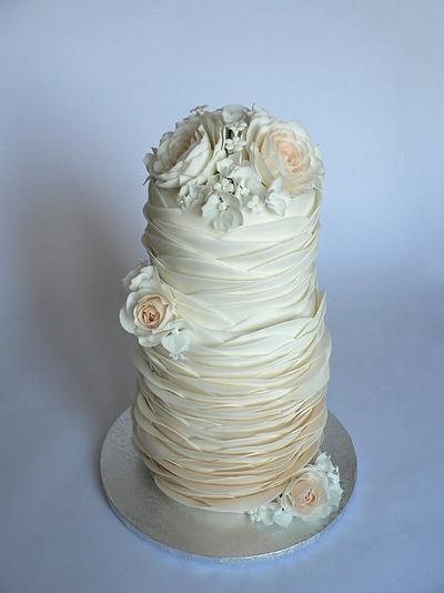 Sandstone wedding  ruffle cake - Cake by Martina Matyášová