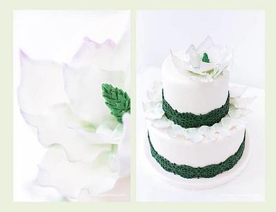 Magnolia Wedding Cake - Cake by Irina-Adriana