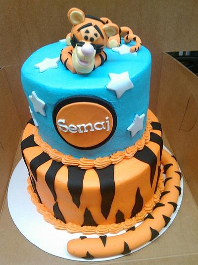 tiger  - Cake by thomas mclure