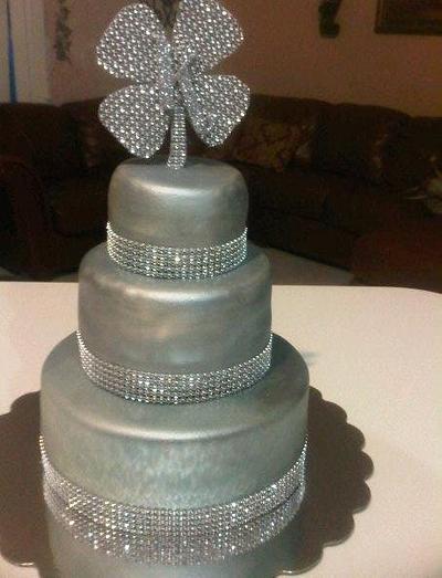 Silver Bling - Cake by Cindy