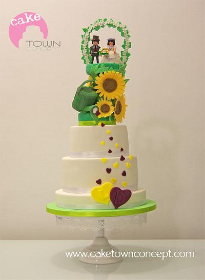 Playmobil's wedding and sunflowers - Cake by Caketown