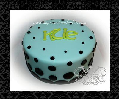 polka dots - Cake by Occasional Cakes