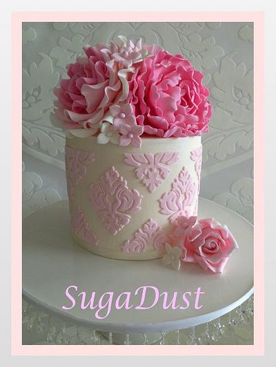 Pretty in Pink! - Cake by Mary @ SugaDust