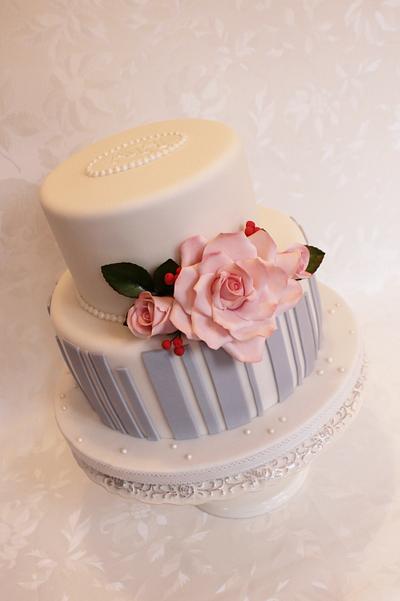 Gray stripes and roses - Cake by Kateřina Lončáková