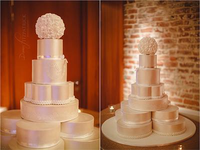 My very own wedding cake  - Cake by CakeryNi