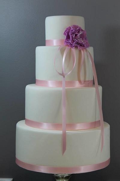 Classic Wedding Cake - Cake by Cakes By Mickey