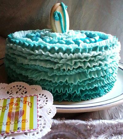 ombre ruffles with buttercream - Cake by Maythé Del Angel