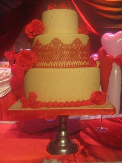 My first wedding cake  - Cake by Despoina Karasavvidou