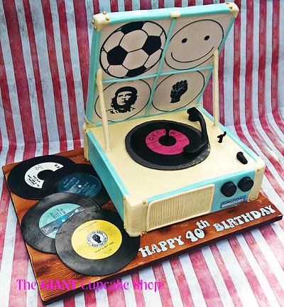 Vintage Record Player - Cake by Amelia Rose Cake Studio