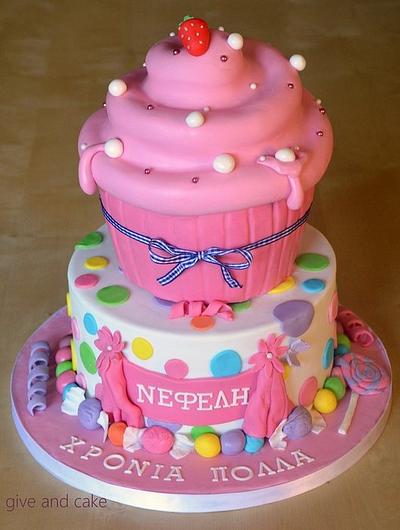 Giant cupcake cake - Cake by giveandcake