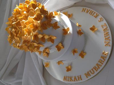 Gold hydrangea wedding cake - Cake by jameela