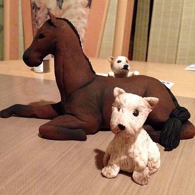 Horse and dogs figurines  - Cake by Bianca Marras