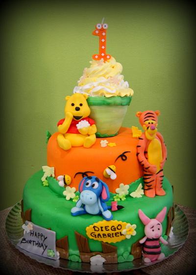 Winnie the pooh - Cake by Georgiana