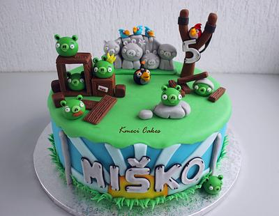 Angry Birds - Cake by Kmeci Cakes 