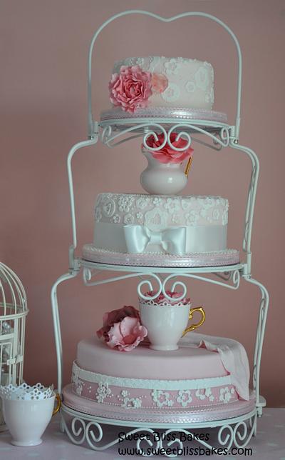 Wedding Cake with separate tiers - Cake by Rachel Leah
