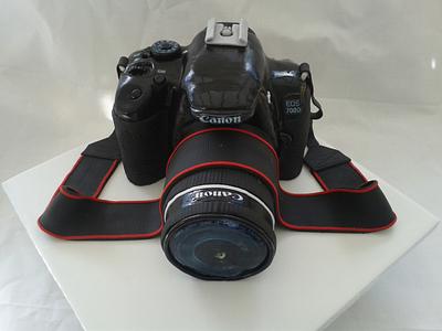 Canon Camera Cake 700d! - Cake by Laras Theme Cakes