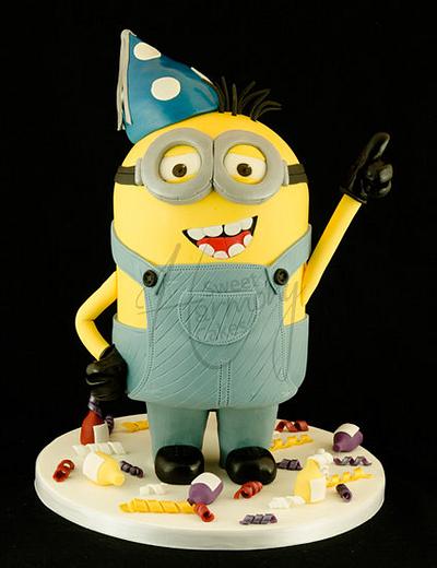 Party Minion - Cake by Sweet Harmony Cakes
