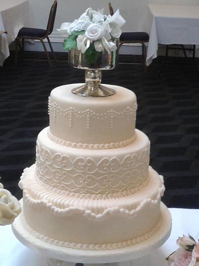 Vintage Classic Wedding Cake - Cake by Kathryn Clarke
