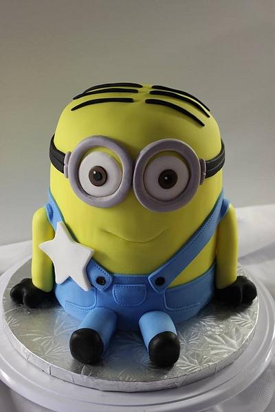 Minion - Cake by Simplysweetcakes1