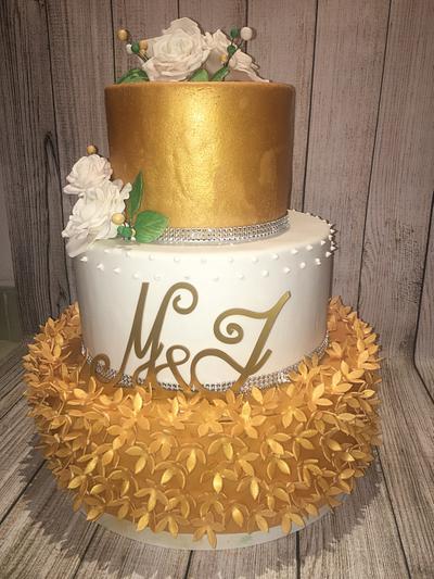 Gold and white wedding cake  - Cake by Castaño torta Riham Ismail