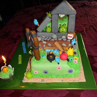 Angry Birds Cake - Cake by Sweet Dreams by Jen