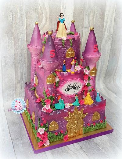 Castle cake - Cake by Sam & Nel's Taarten
