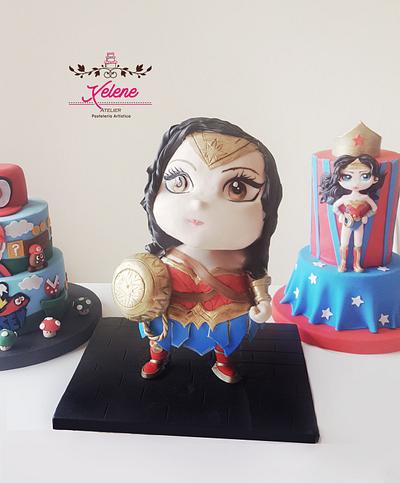 Wonder woman nena - Cake by Xelene Atelier