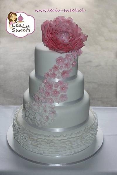 Spring Wedding Cake - Cake by Lealu-Sweets