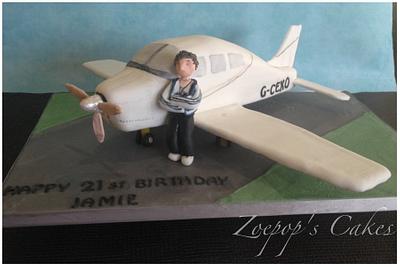 Plane and young pilot - Cake by Zoepop