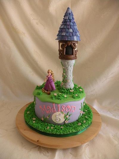 Tangled tower and cupcakes - Cake by Teresa Cunha