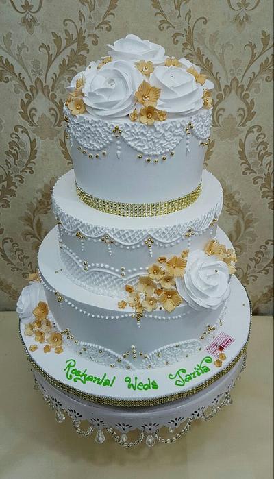 Romance in white  - Cake by Michelle's Sweet Temptation